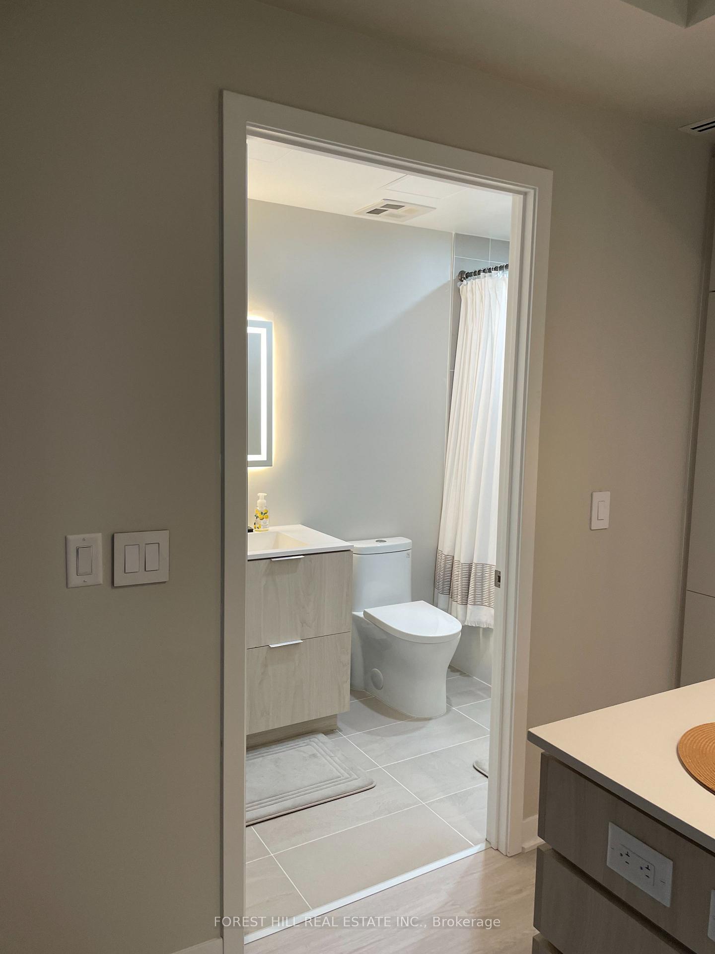 Photo 5 of Unit 316, 185 Alberta Avenue, Toronto, Oakwood Village — HOMEH