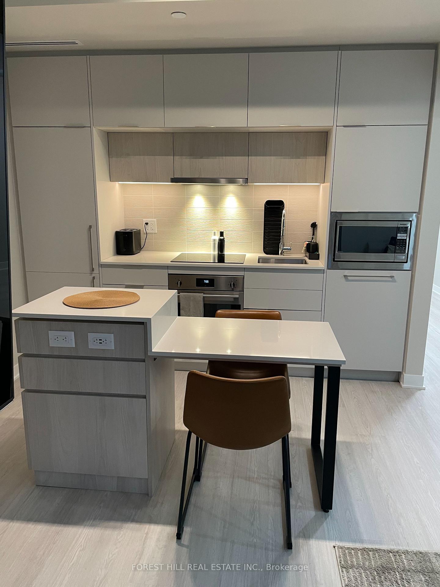 Photo 4 of Unit 316, 185 Alberta Avenue, Toronto, Oakwood Village — HOMEH