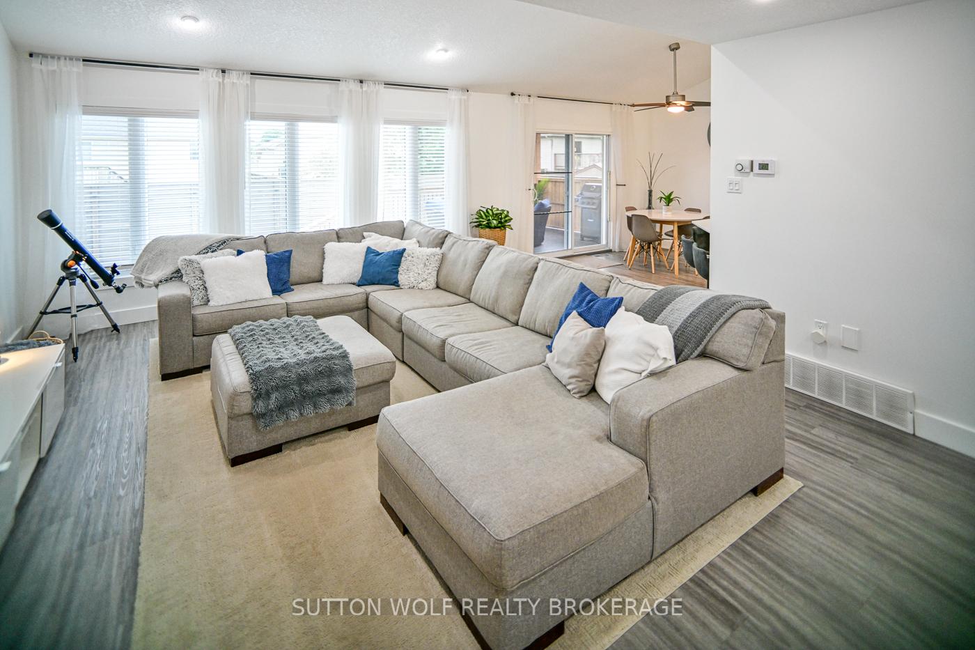 Photo 5 of 68 Laura Lane, Strathroy-Caradoc, NE — HOMEH