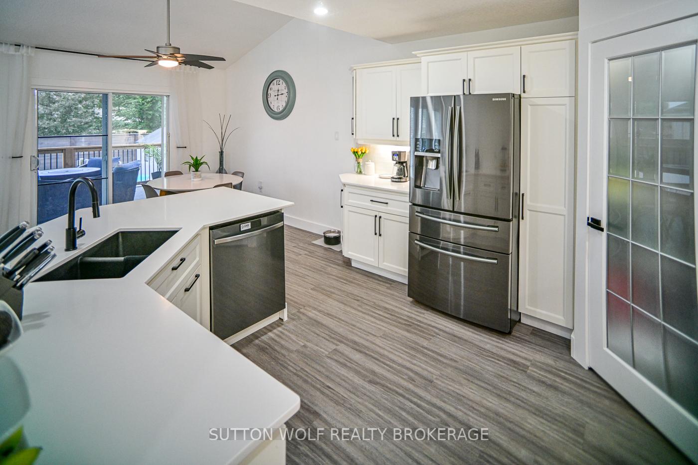 Photo 14 of 68 Laura Lane, Strathroy-Caradoc, NE — HOMEH