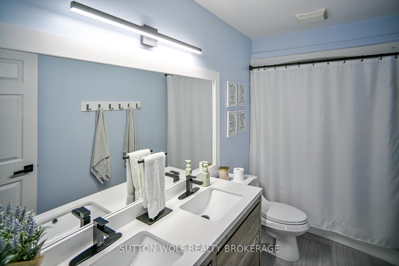 Photo 20 of 68 Laura Lane, Strathroy-Caradoc, NE — HOMEH