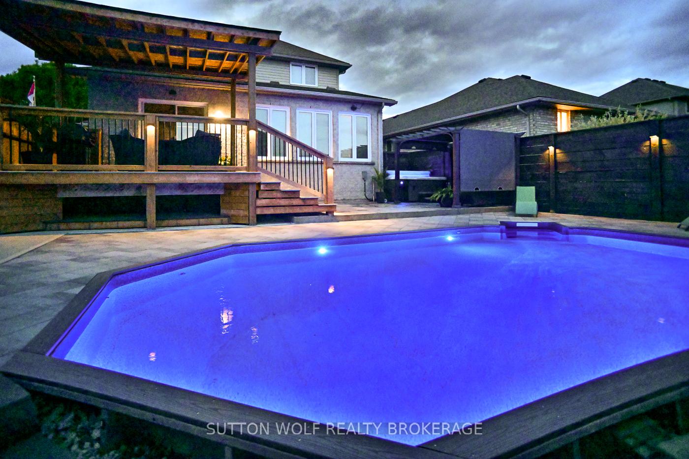 Photo 37 of 68 Laura Lane, Strathroy-Caradoc, NE — HOMEH