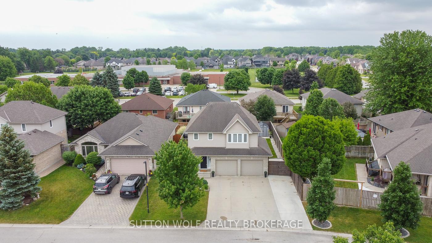 Photo 45 of 68 Laura Lane, Strathroy-Caradoc, NE — HOMEH