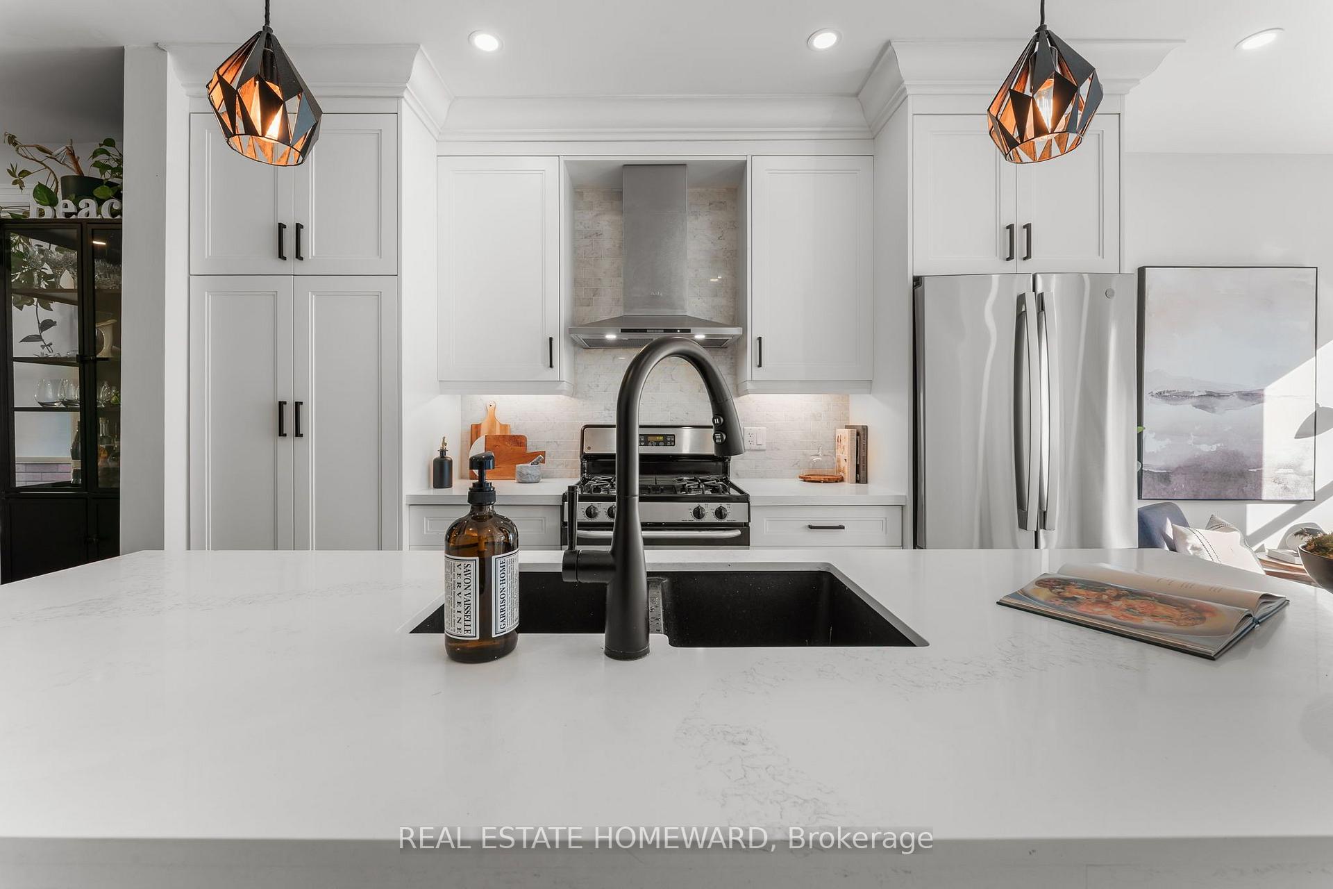 Photo 5 of 43 Caroline Avenue, Toronto, South Riverdale — HOMEH