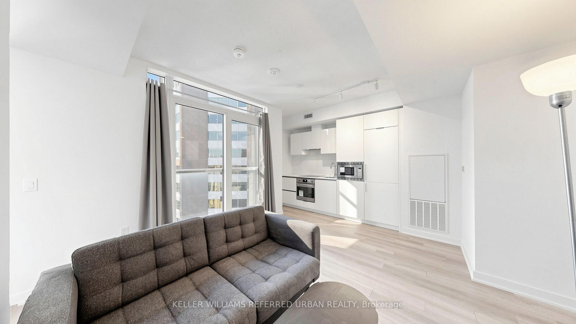 Photo 5 of 238 Simcoe Street, Toronto, Kensington-Chinatown — HOMEH