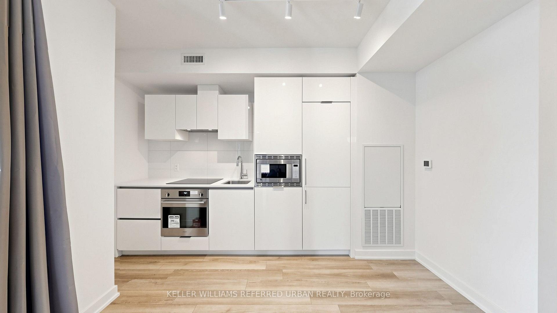 Photo 9 of 238 Simcoe Street, Toronto, Kensington-Chinatown — HOMEH