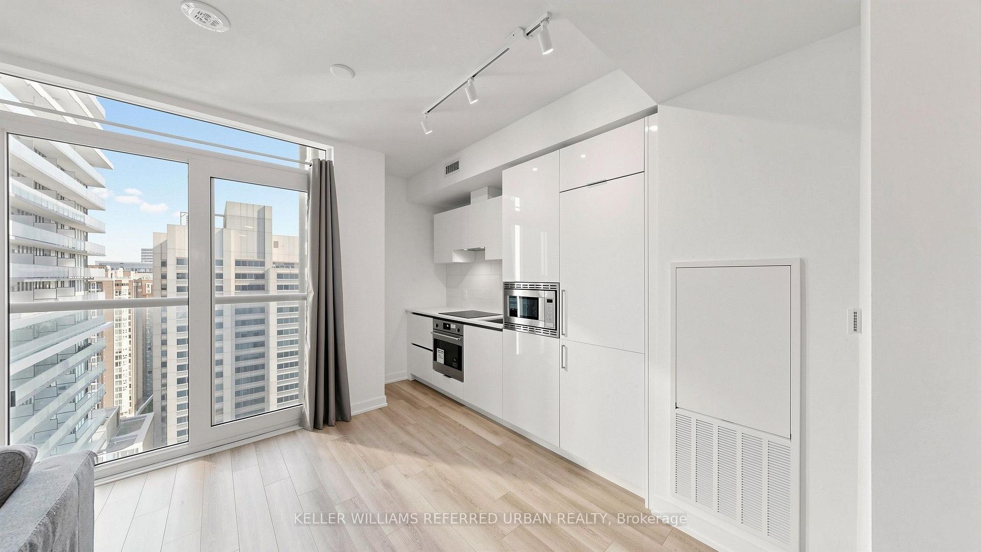 Photo 10 of 238 Simcoe Street, Toronto, Kensington-Chinatown — HOMEH