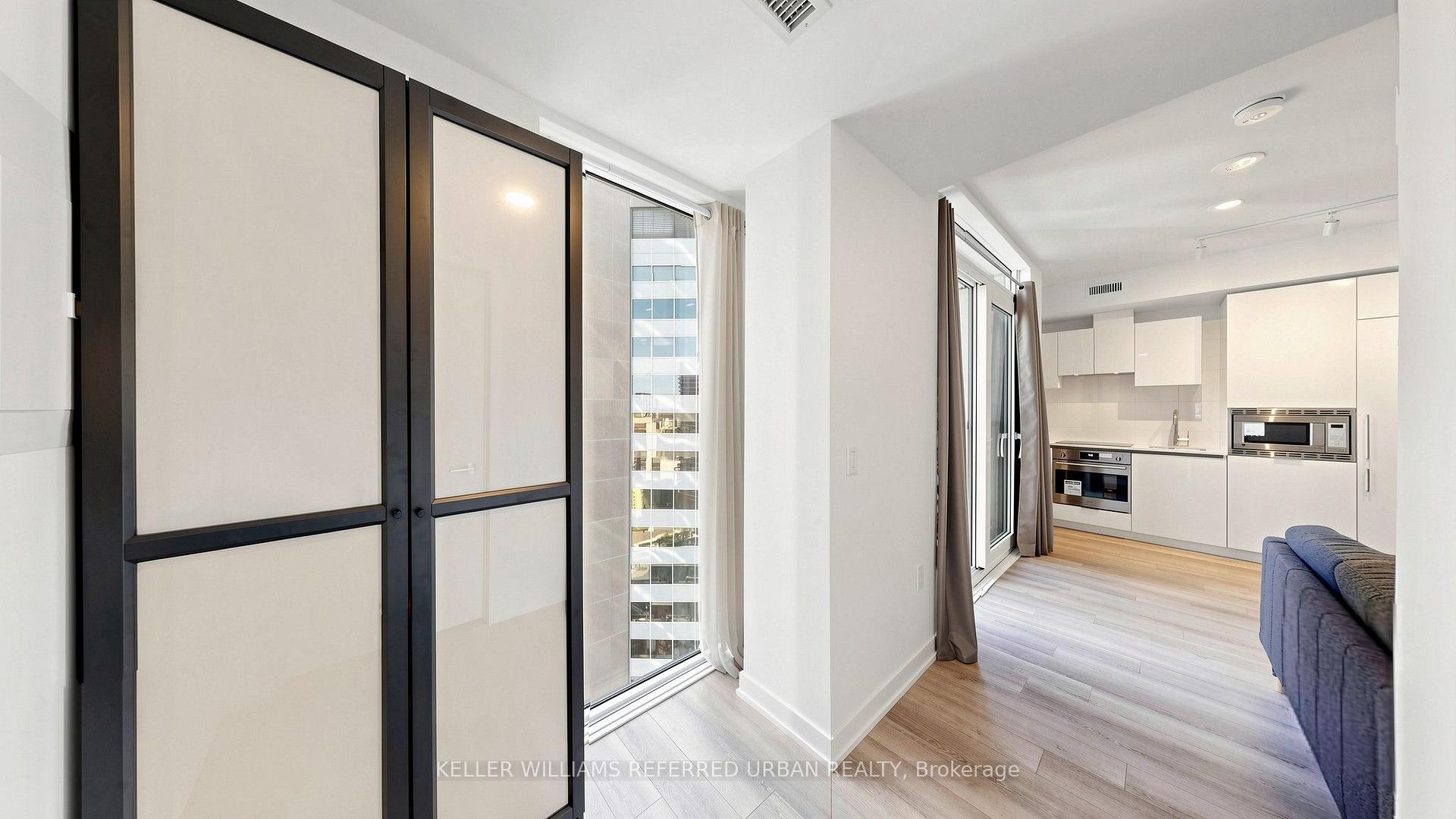 Photo 12 of 238 Simcoe Street, Toronto, Kensington-Chinatown — HOMEH