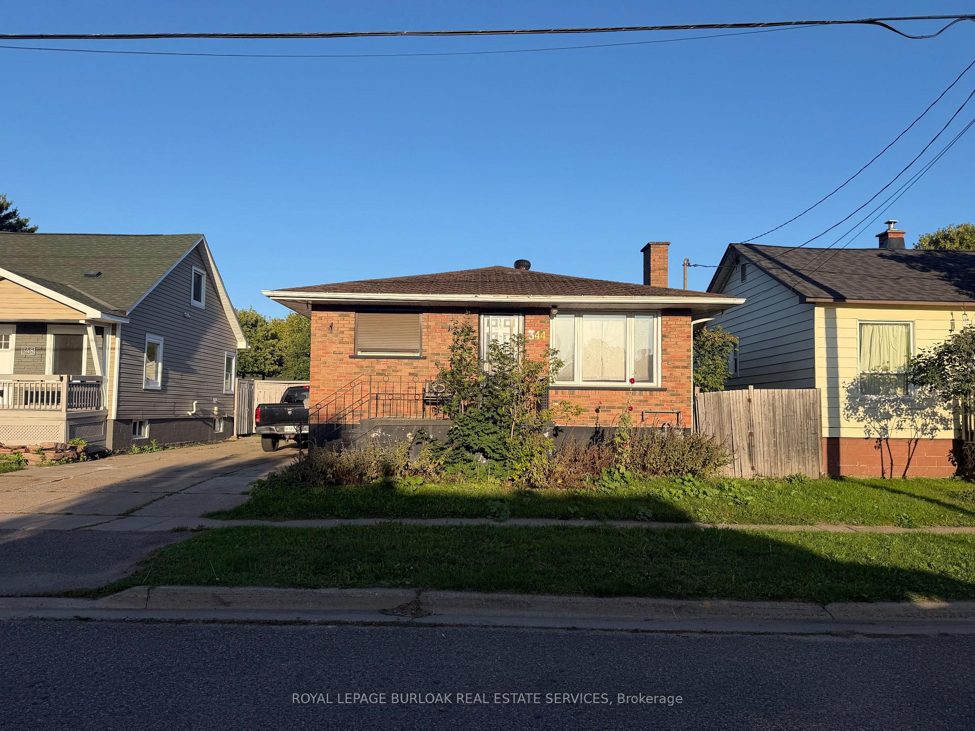 Photo 2 of 344 First Avenue W, Sault Ste Marie, West — HOMEH