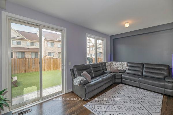 Photo 11 of 31 Davenfield Circle, Brampton, Bram East — HOMEH