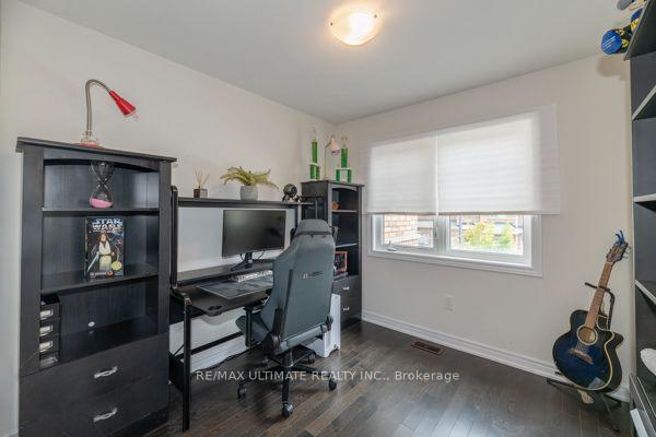 Photo 17 of 31 Davenfield Circle, Brampton, Bram East — HOMEH