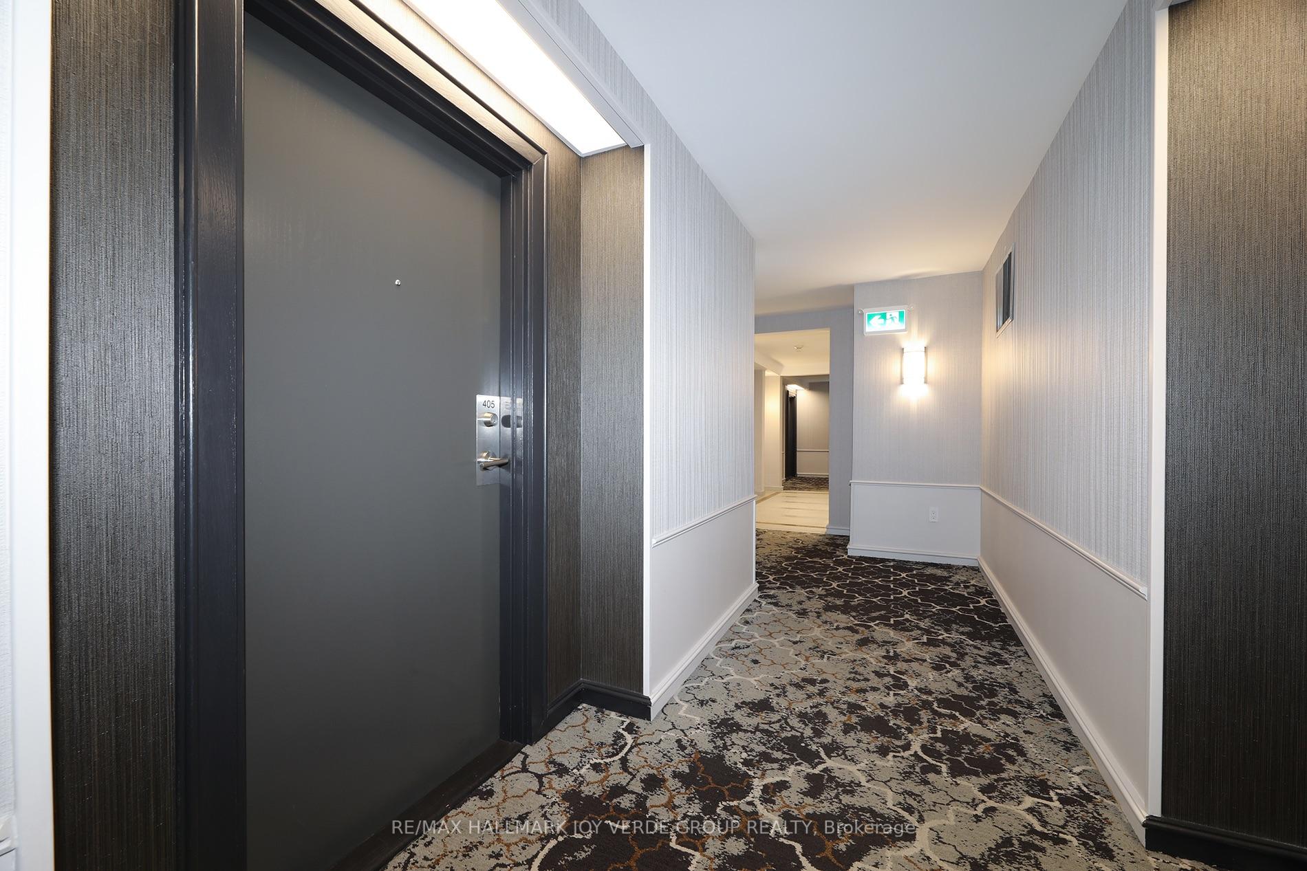 Photo 4 of Unit 405, 5 Kenneth Avenue, North York, Willowdale East — HOMEH
