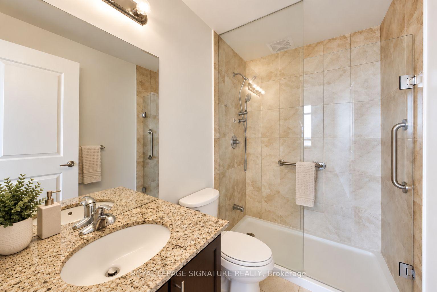 Photo 13 of Unit 1709, 9255 Jane Street, Vaughan, Maple — HOMEH