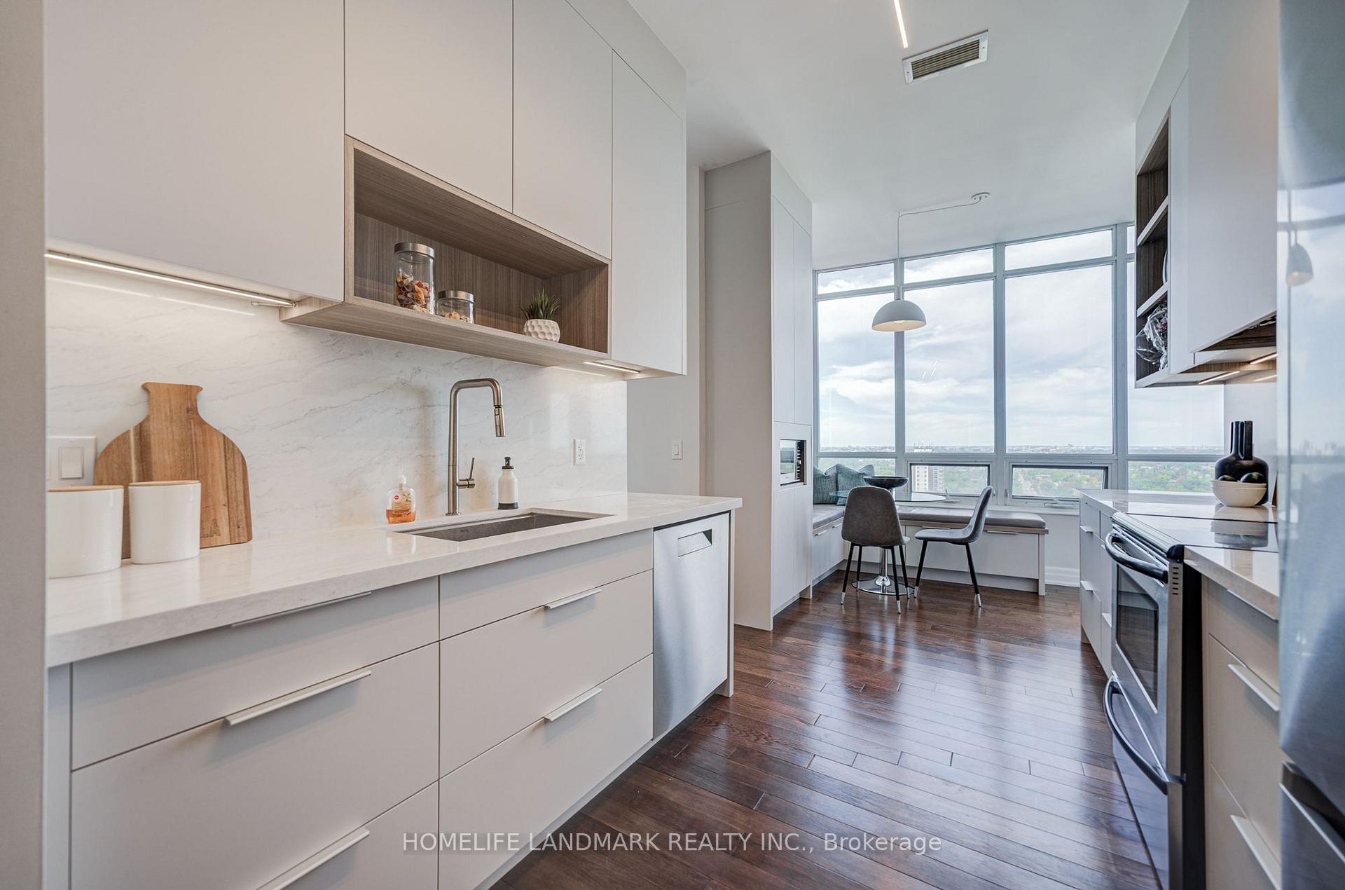 Photo 11 of Unit 2302, 500 St Clair Avenue W, Toronto, Humewood-Cedarvale — HOMEH