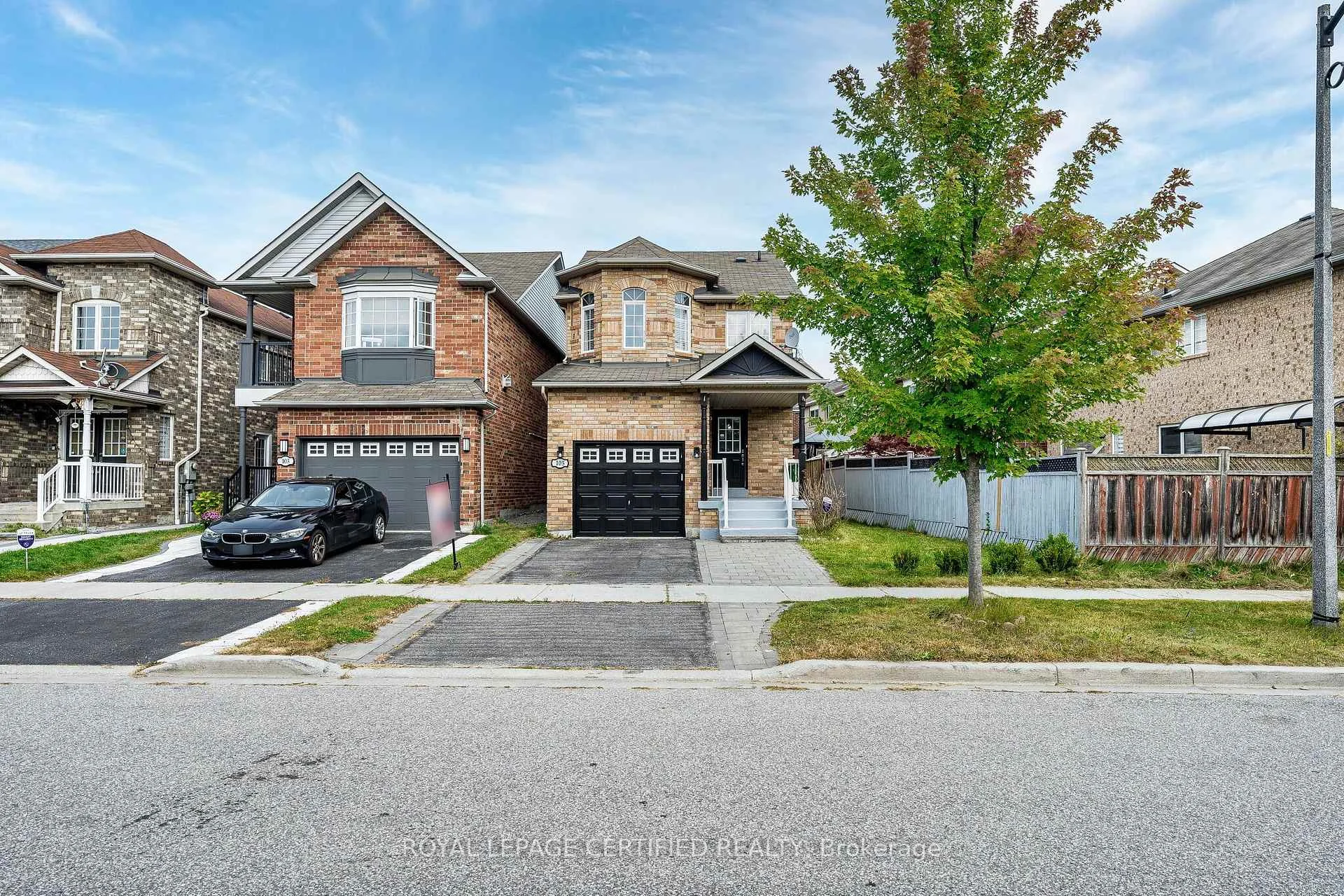 Photo 4 of 105 Howling Crescent, Ajax, South East — HOMEH