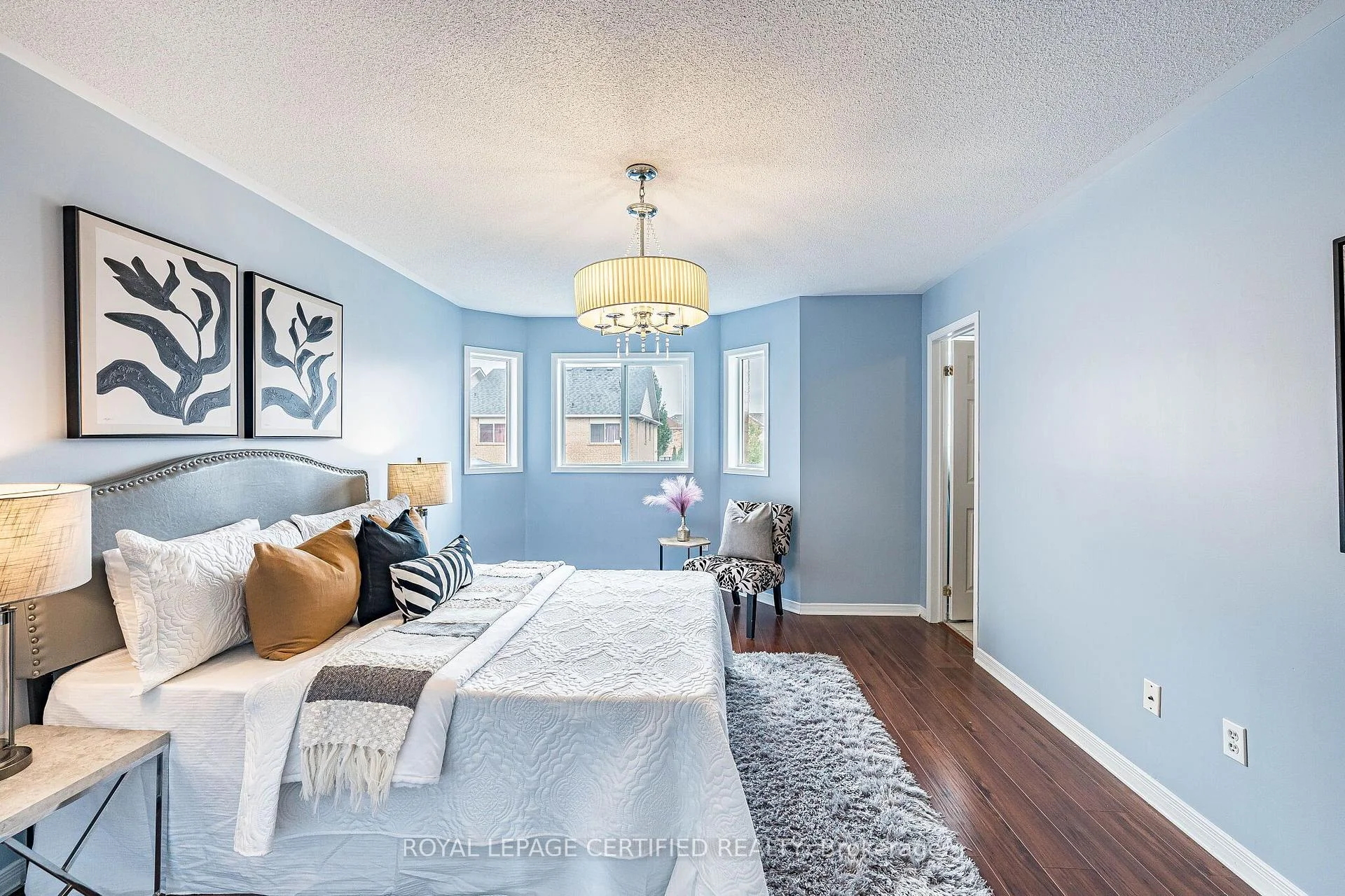 Photo 33 of 105 Howling Crescent, Ajax, South East — HOMEH