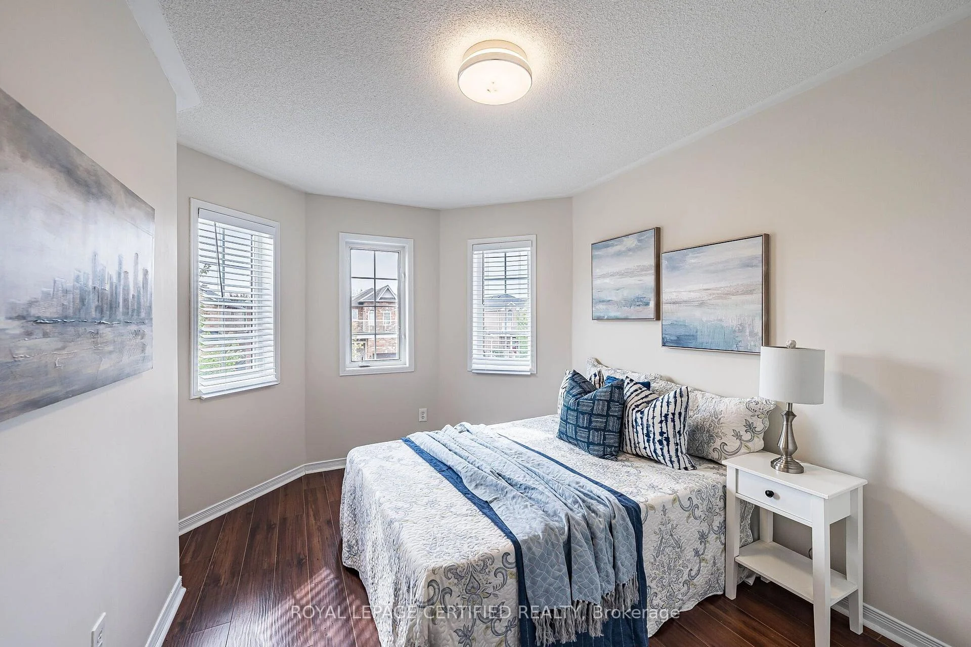 Photo 38 of 105 Howling Crescent, Ajax, South East — HOMEH