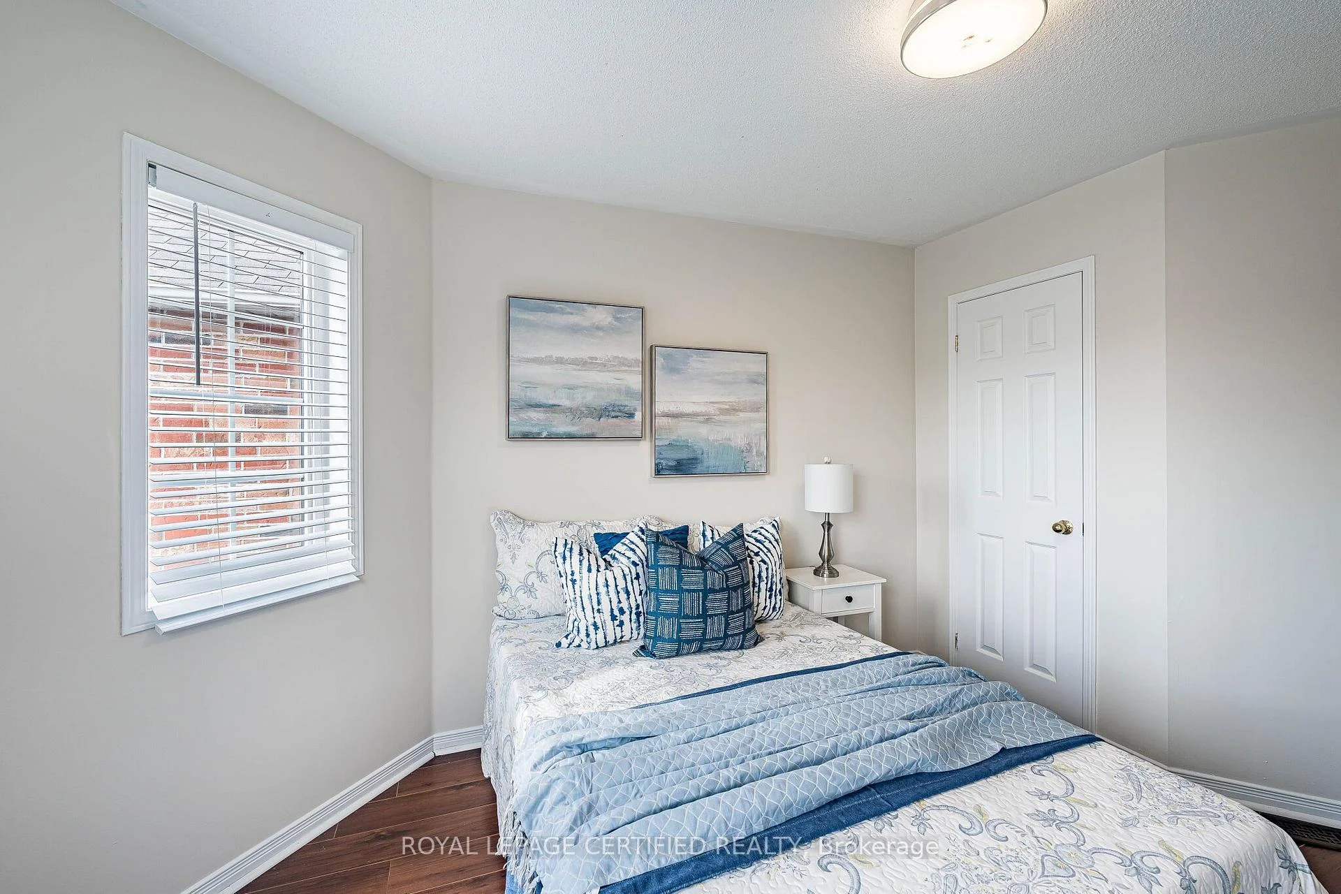 Photo 40 of 105 Howling Crescent, Ajax, South East — HOMEH