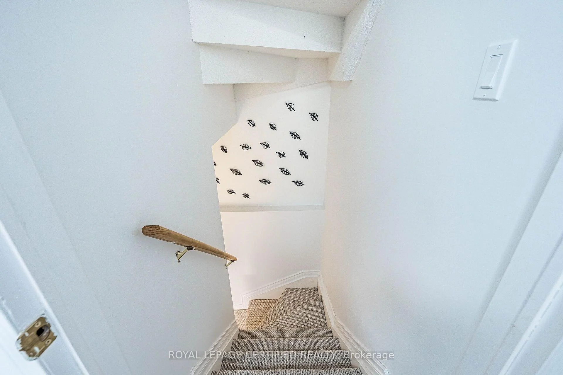 Photo 46 of 105 Howling Crescent, Ajax, South East — HOMEH