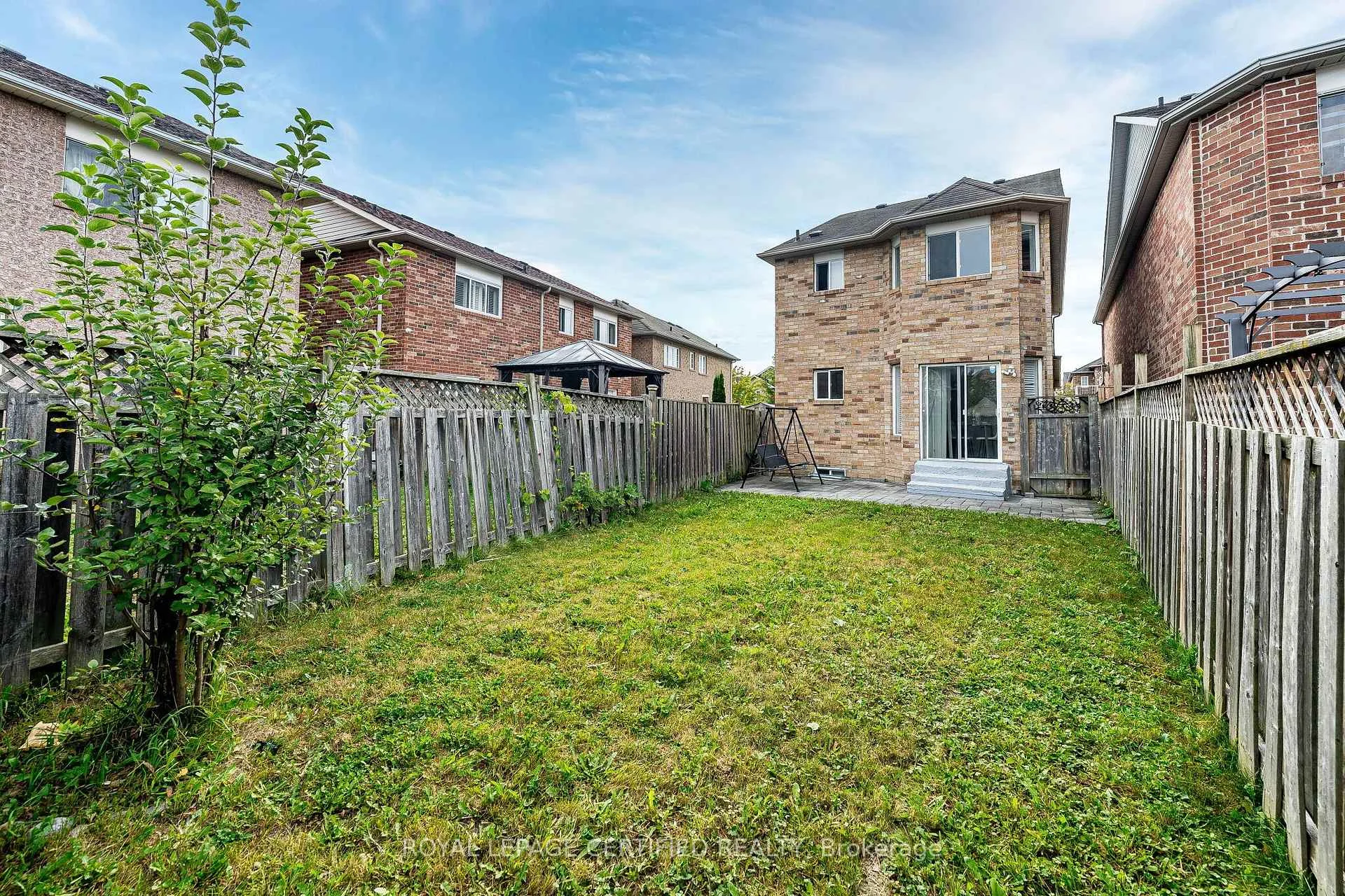Photo 50 of 105 Howling Crescent, Ajax, South East — HOMEH