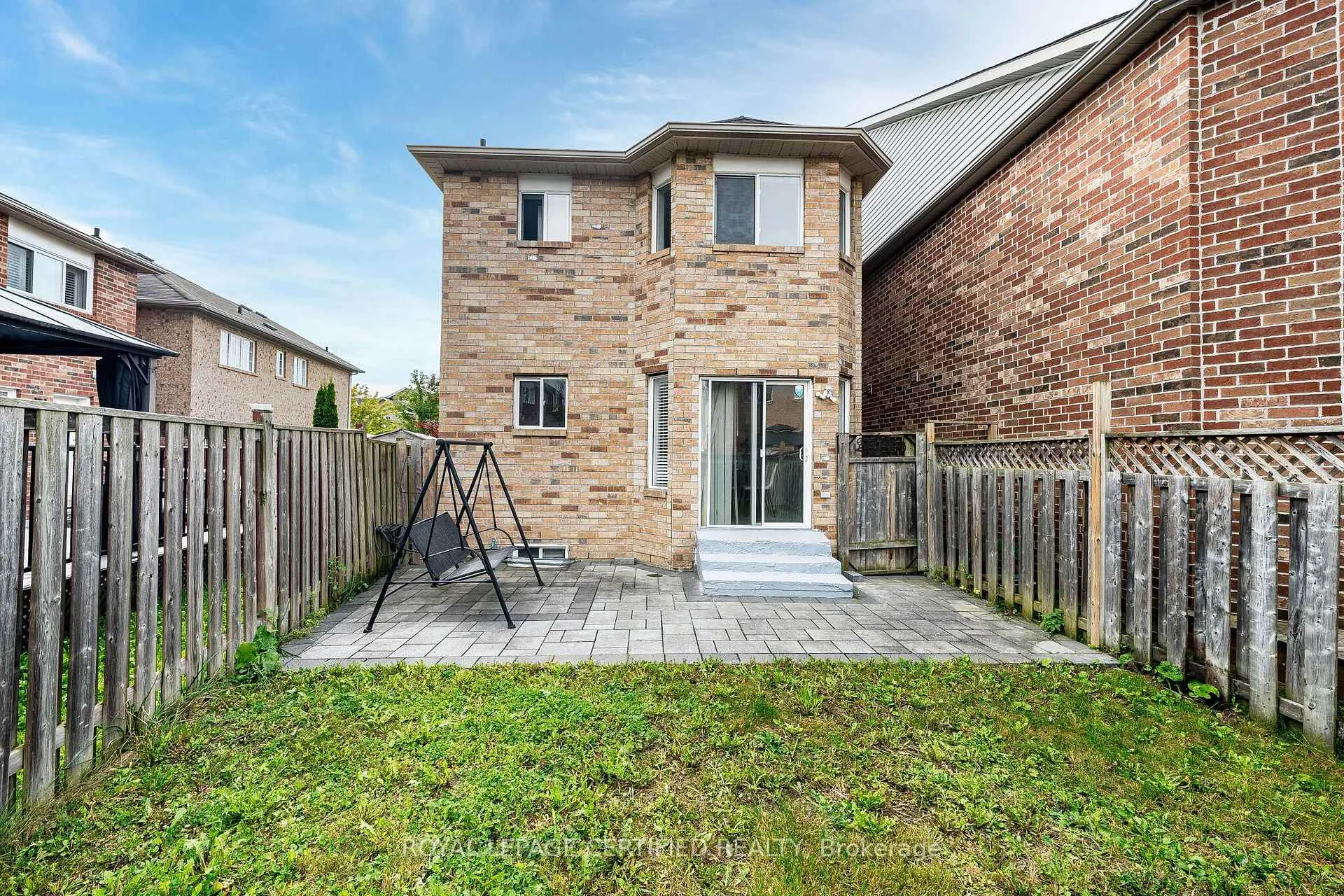 Photo 51 of 105 Howling Crescent, Ajax, South East — HOMEH
