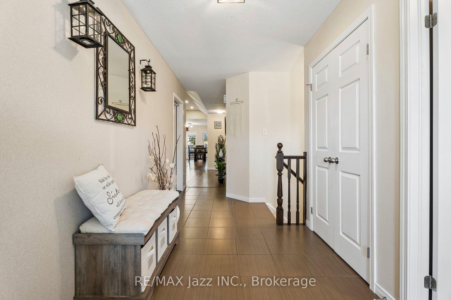 Photo 7 of 9 Trillium Way, Norfolk, Simcoe — HOMEH