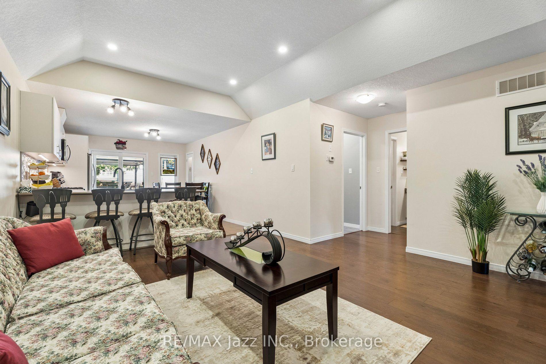 Photo 9 of 9 Trillium Way, Norfolk, Simcoe — HOMEH