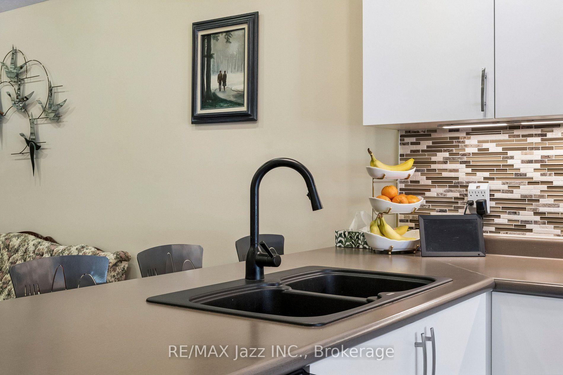 Photo 11 of 9 Trillium Way, Norfolk, Simcoe — HOMEH