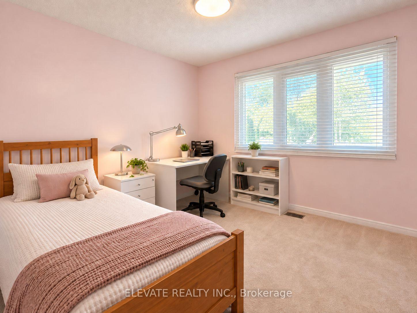 Photo 11 of 1395 Ferncliff Circle, Pickering, Liverpool — HOMEH