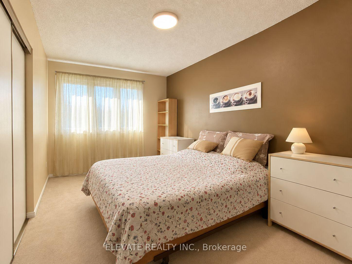 Photo 13 of 1395 Ferncliff Circle, Pickering, Liverpool — HOMEH
