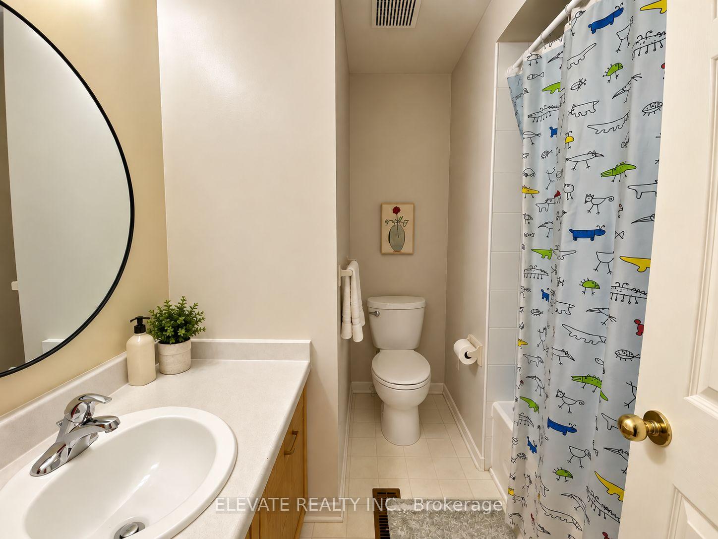 Photo 18 of 1395 Ferncliff Circle, Pickering, Liverpool — HOMEH