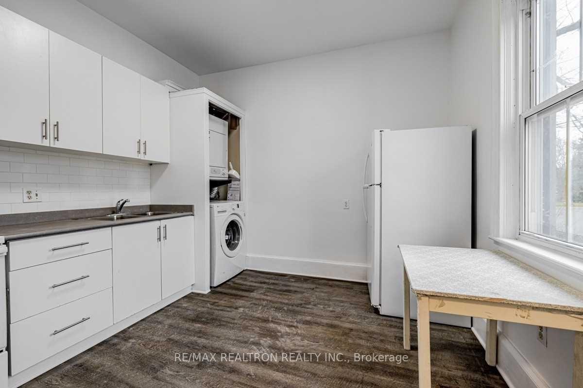 Photo 8 of Unit Front, 14 John Street, Markham, Thornhill — HOMEH