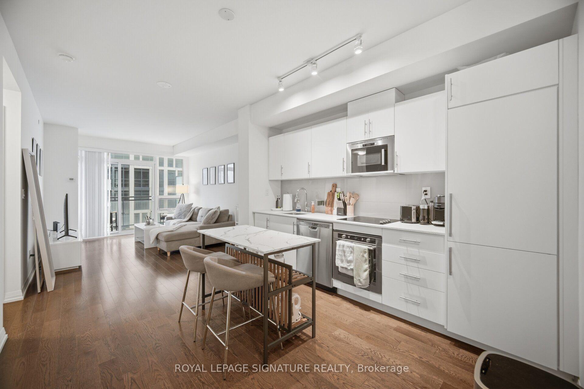 Photo 6 of Unit 1801, 460 Adelaide Street E, Toronto, Moss Park — HOMEH