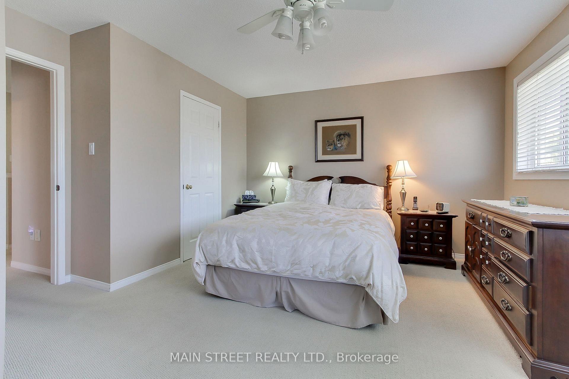 Photo 16 of 130 Rush Road, Aurora, Bayview Wellington — HOMEH