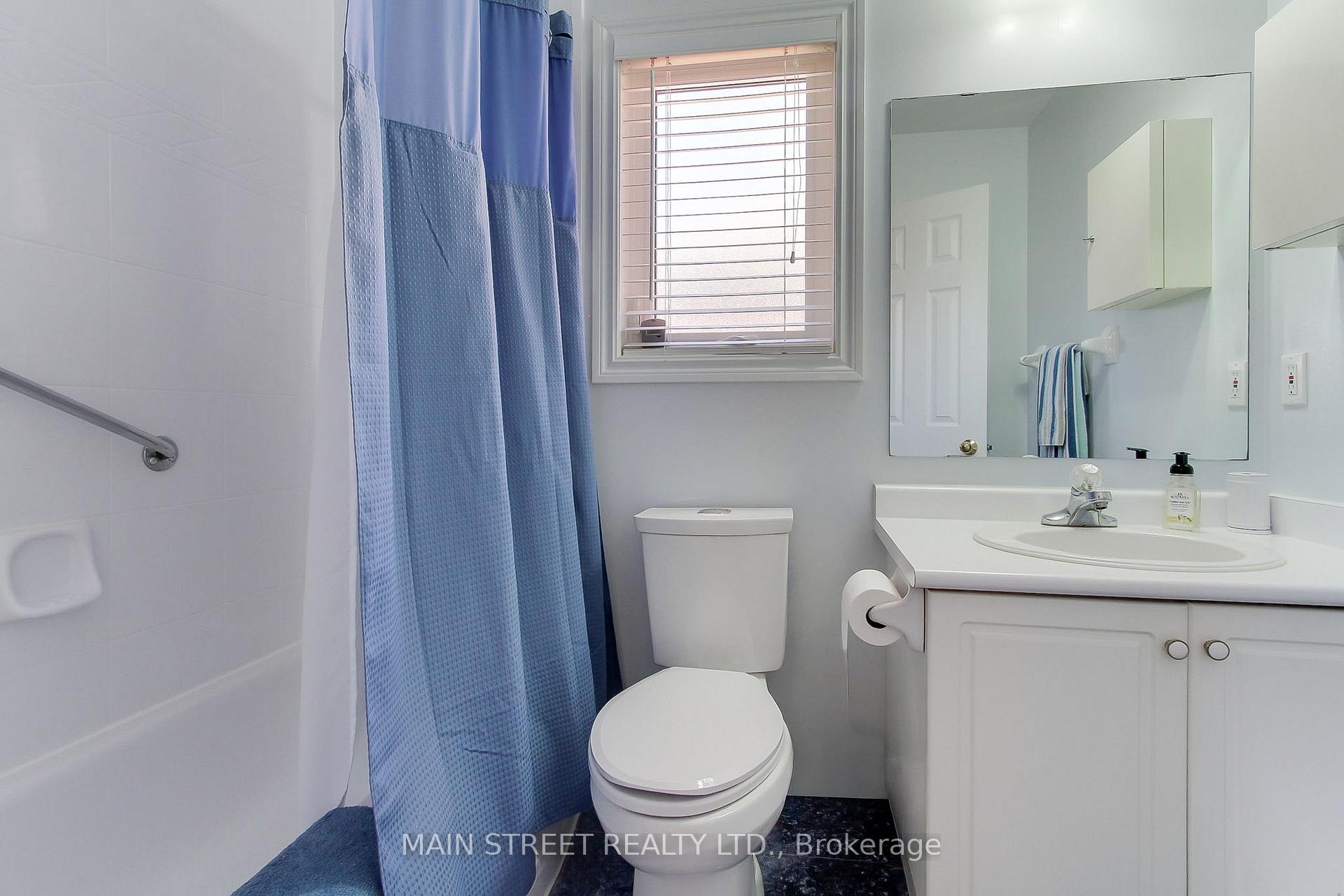 Photo 17 of 130 Rush Road, Aurora, Bayview Wellington — HOMEH