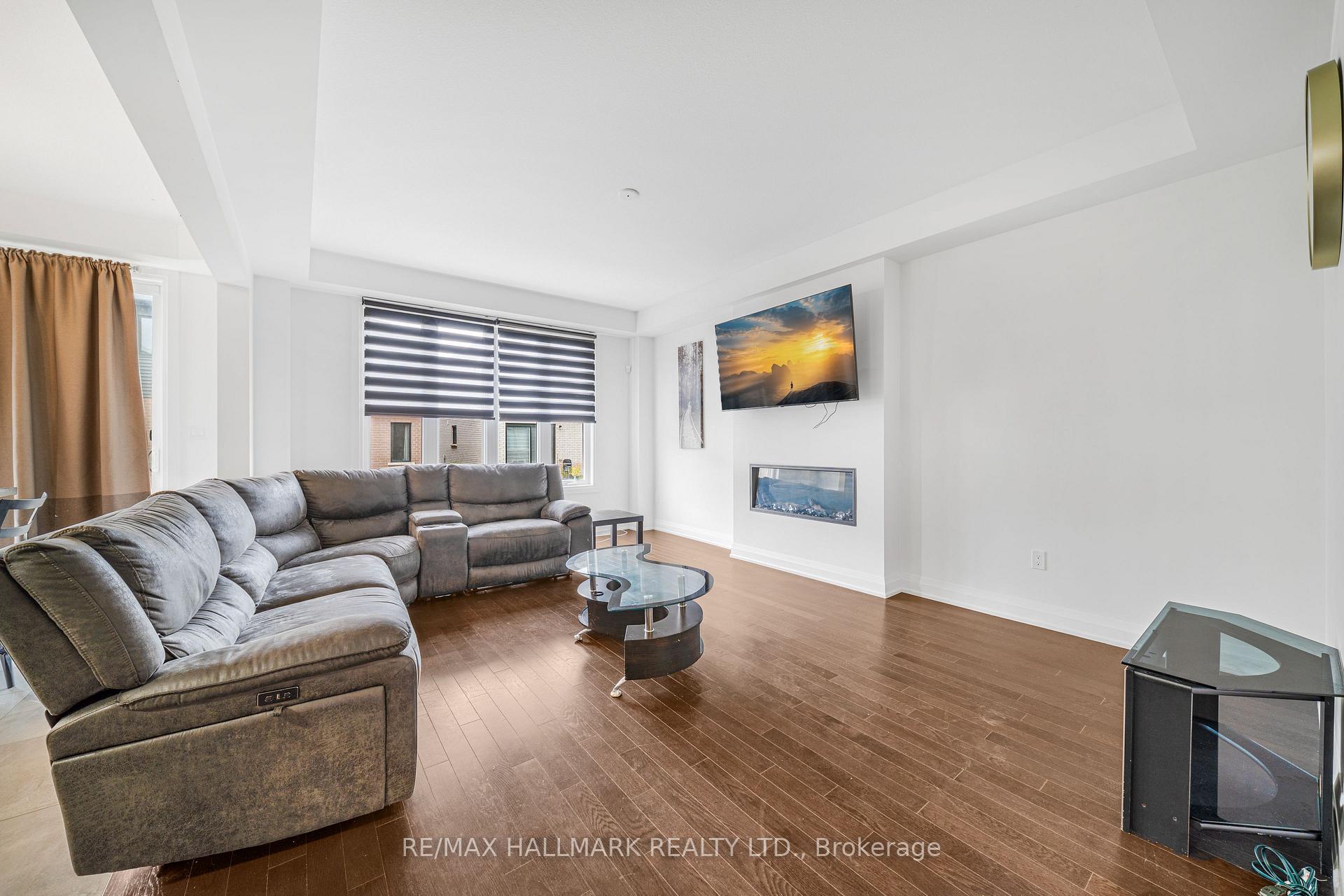 Photo 11 of 7249 Parkside Road, Niagara Falls, Brown — HOMEH