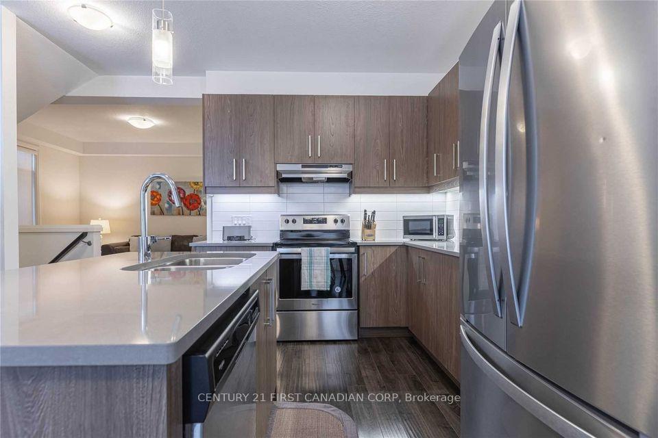 Photo 4 of Unit 21, 3260 Singleton Avenue, London, South W — HOMEH