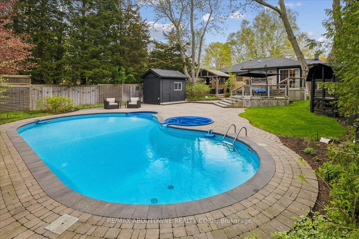 Photo 33 of 316 River Side Drive, Oakville, Central — HOMEH