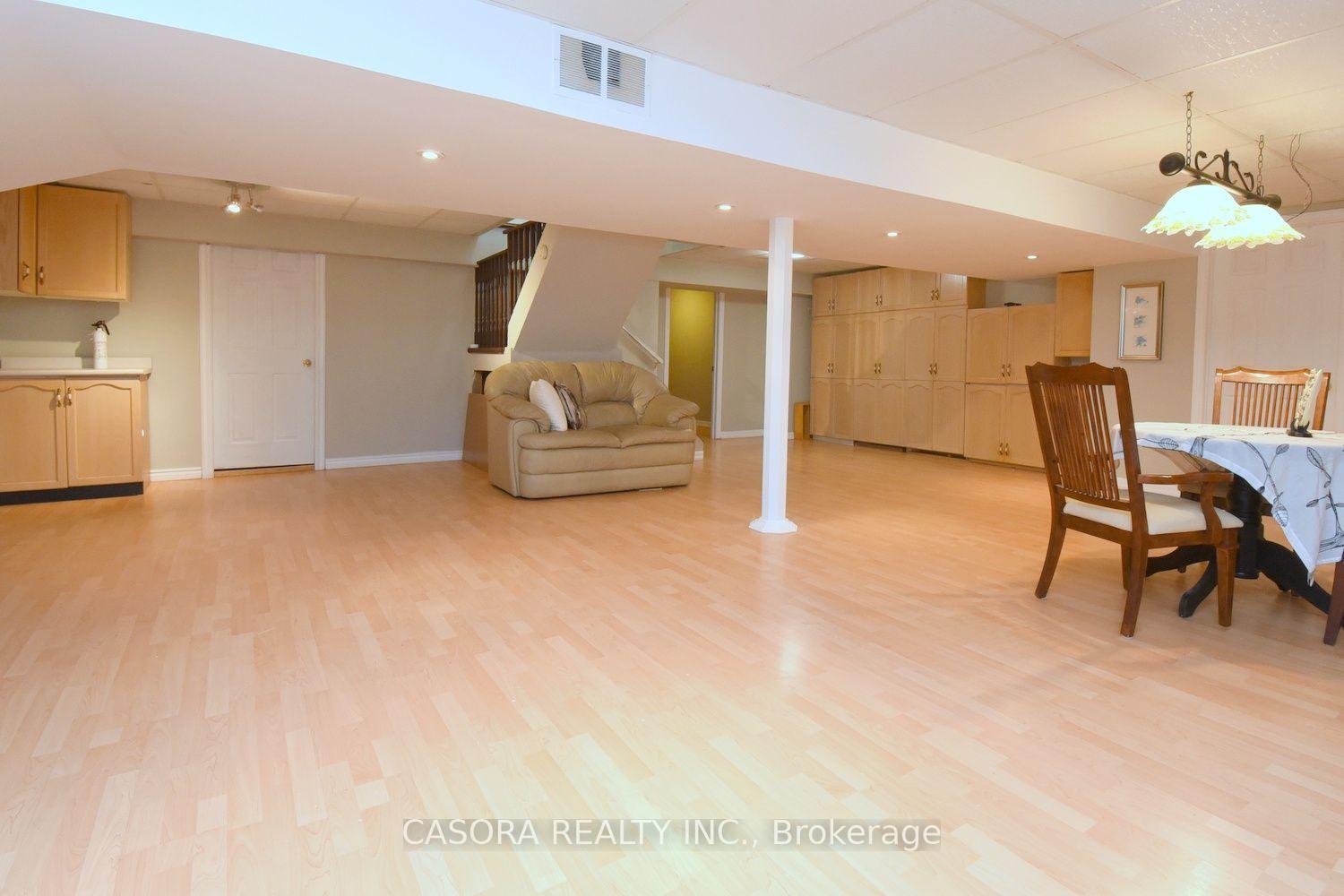 Photo 67 of 110 Citation Crescent, Hamilton, Meadowlands — HOMEH