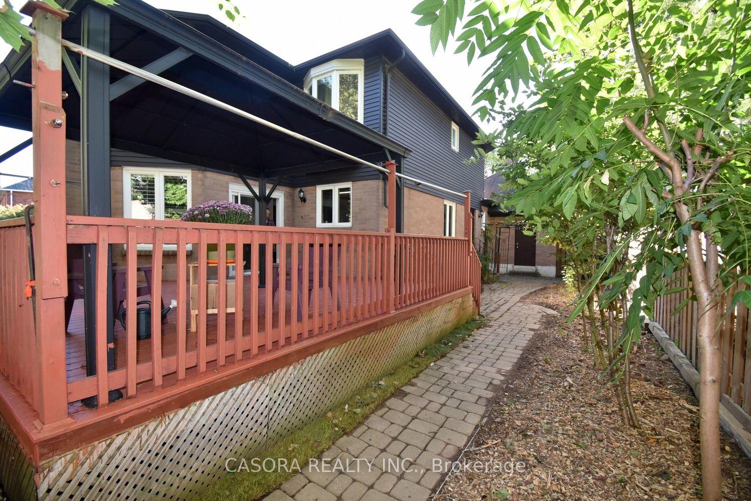 Photo 74 of 110 Citation Crescent, Hamilton, Meadowlands — HOMEH