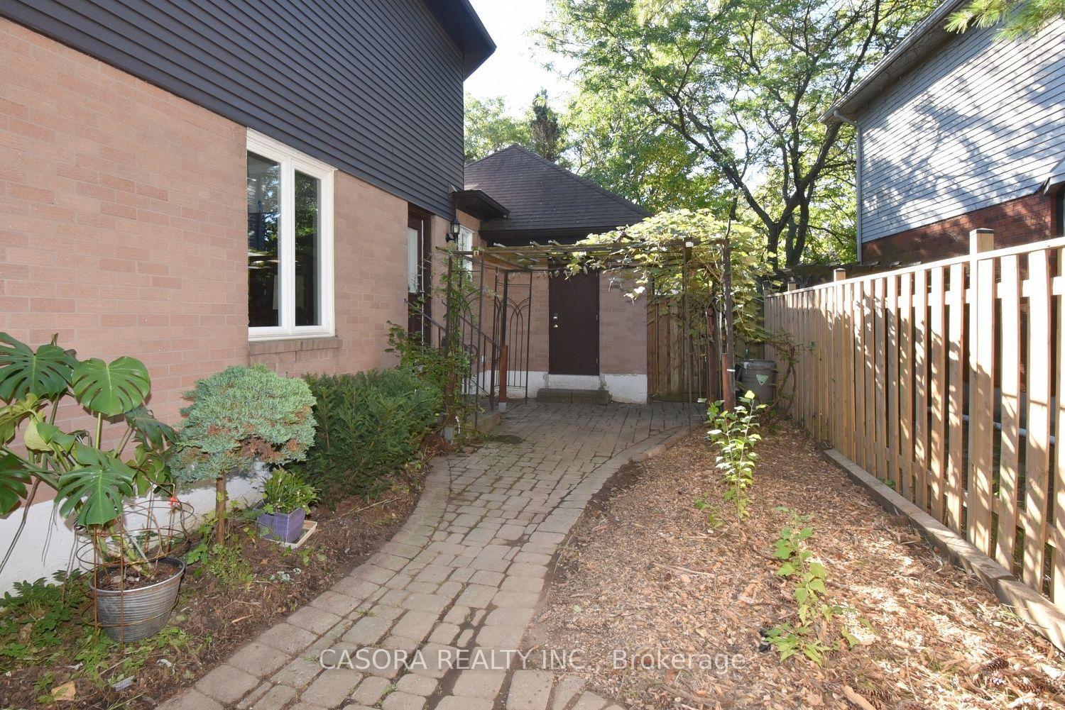 Photo 79 of 110 Citation Crescent, Hamilton, Meadowlands — HOMEH