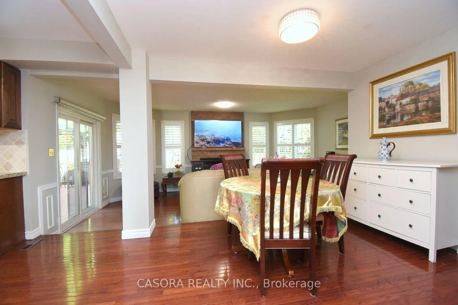 Photo 10 of 110 Citation Crescent, Hamilton, Meadowlands — HOMEH