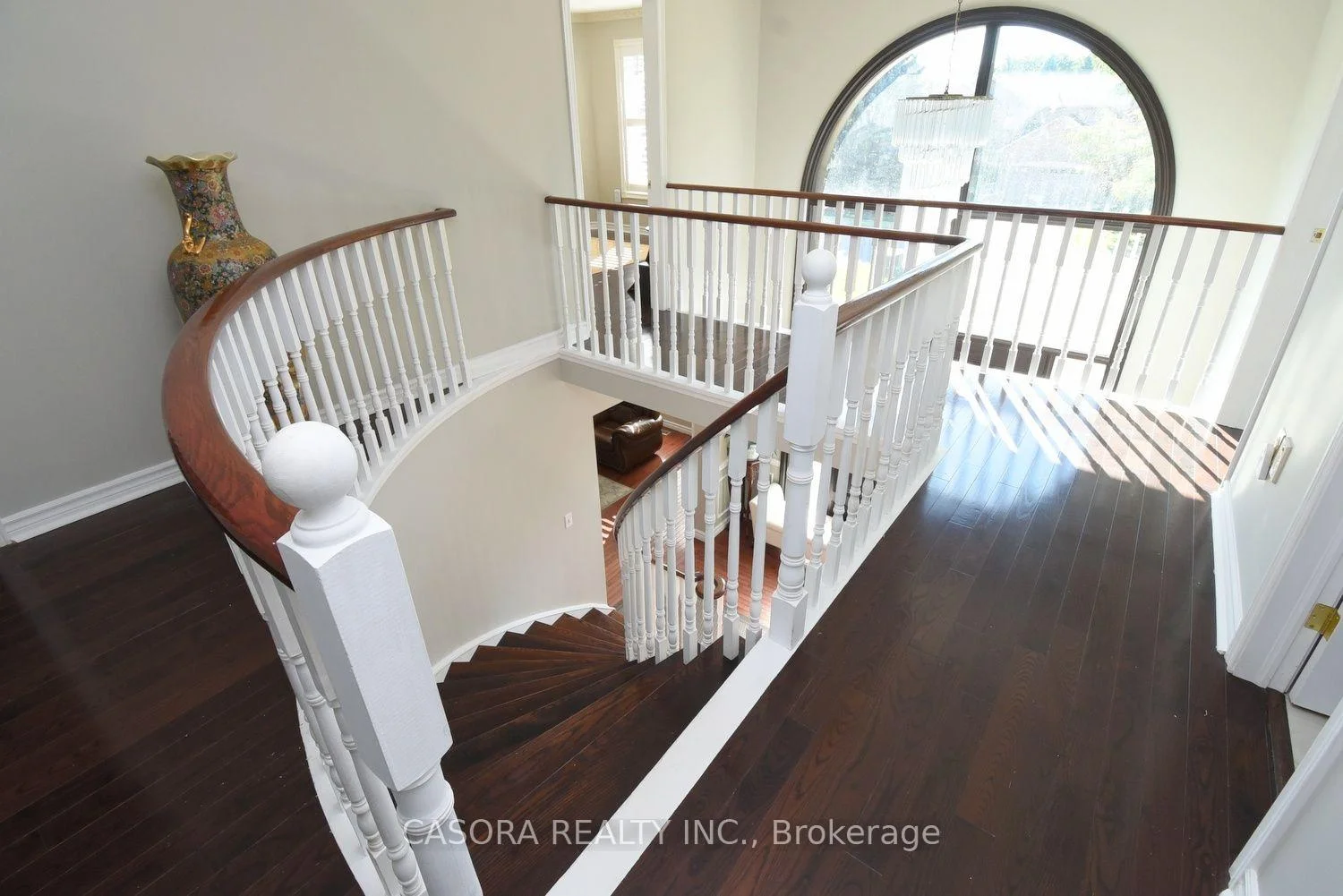 Photo 21 of 110 Citation Crescent, Hamilton, Meadowlands — HOMEH