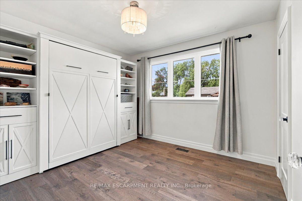 Photo 19 of 38 Enmore Avenue, Hamilton, Ancaster — HOMEH