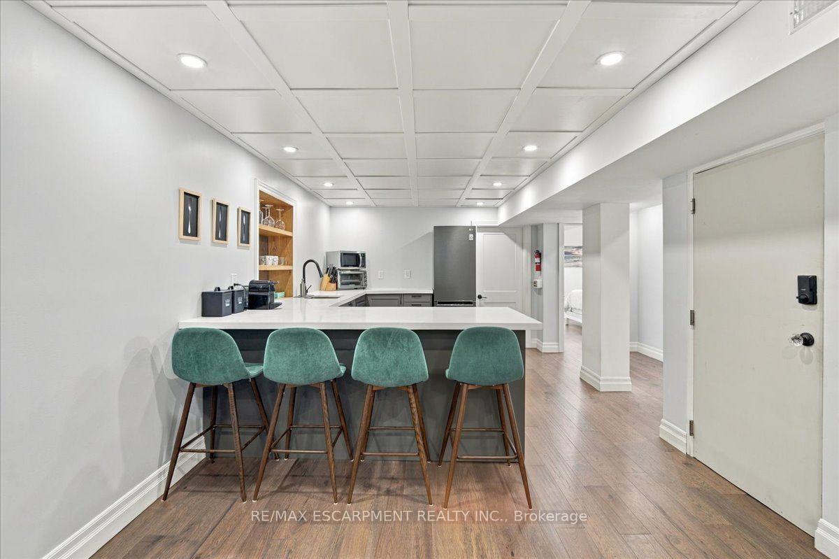 Photo 31 of 38 Enmore Avenue, Hamilton, Ancaster — HOMEH