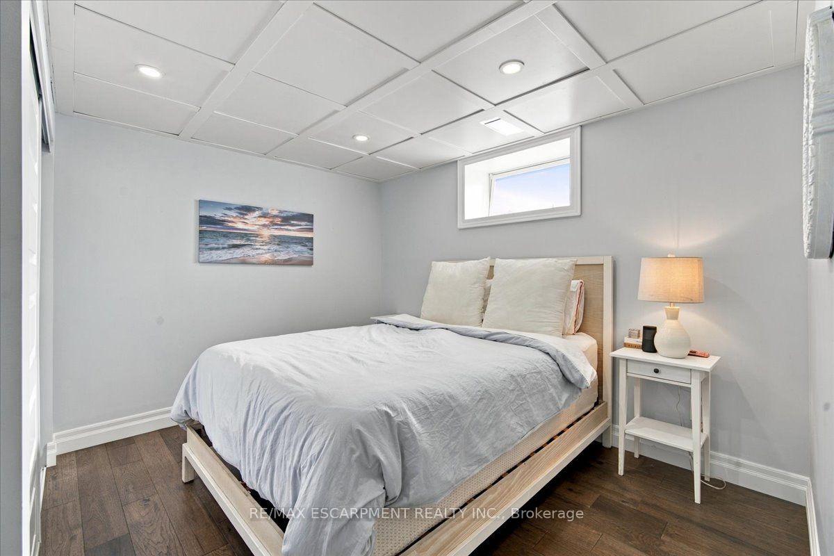 Photo 36 of 38 Enmore Avenue, Hamilton, Ancaster — HOMEH