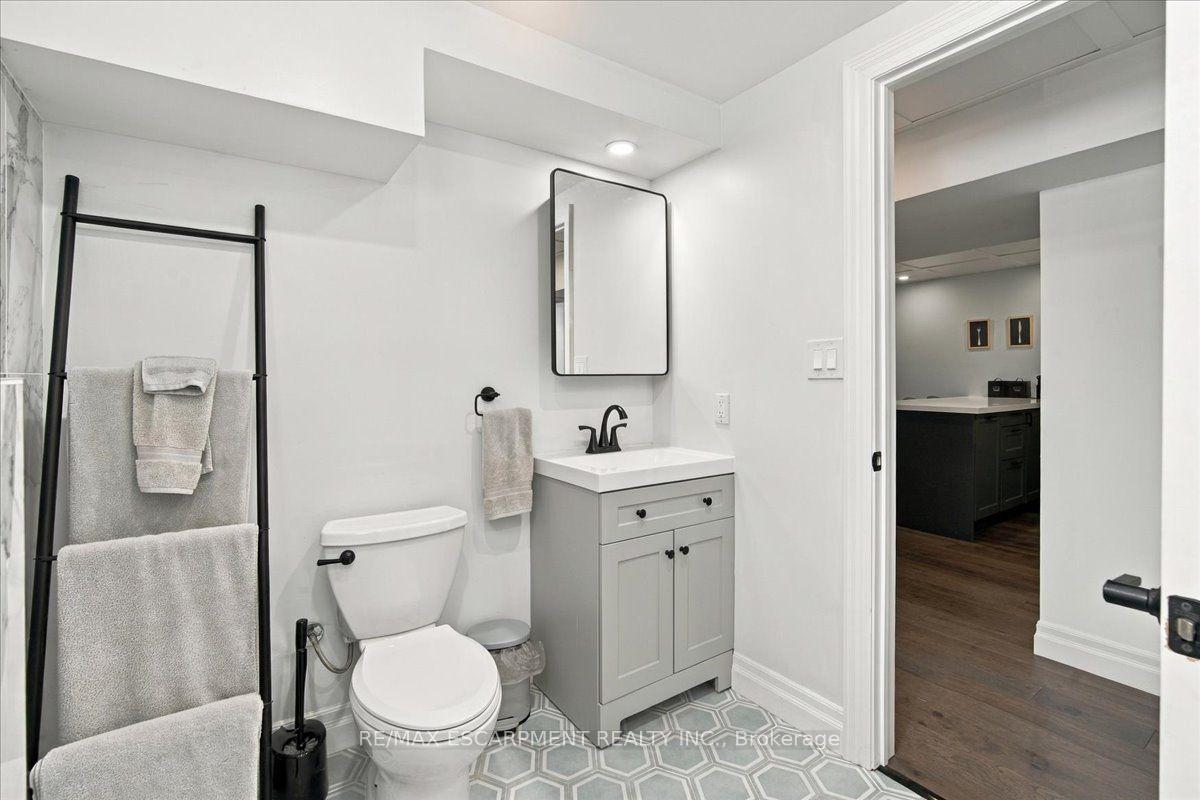 Photo 38 of 38 Enmore Avenue, Hamilton, Ancaster — HOMEH