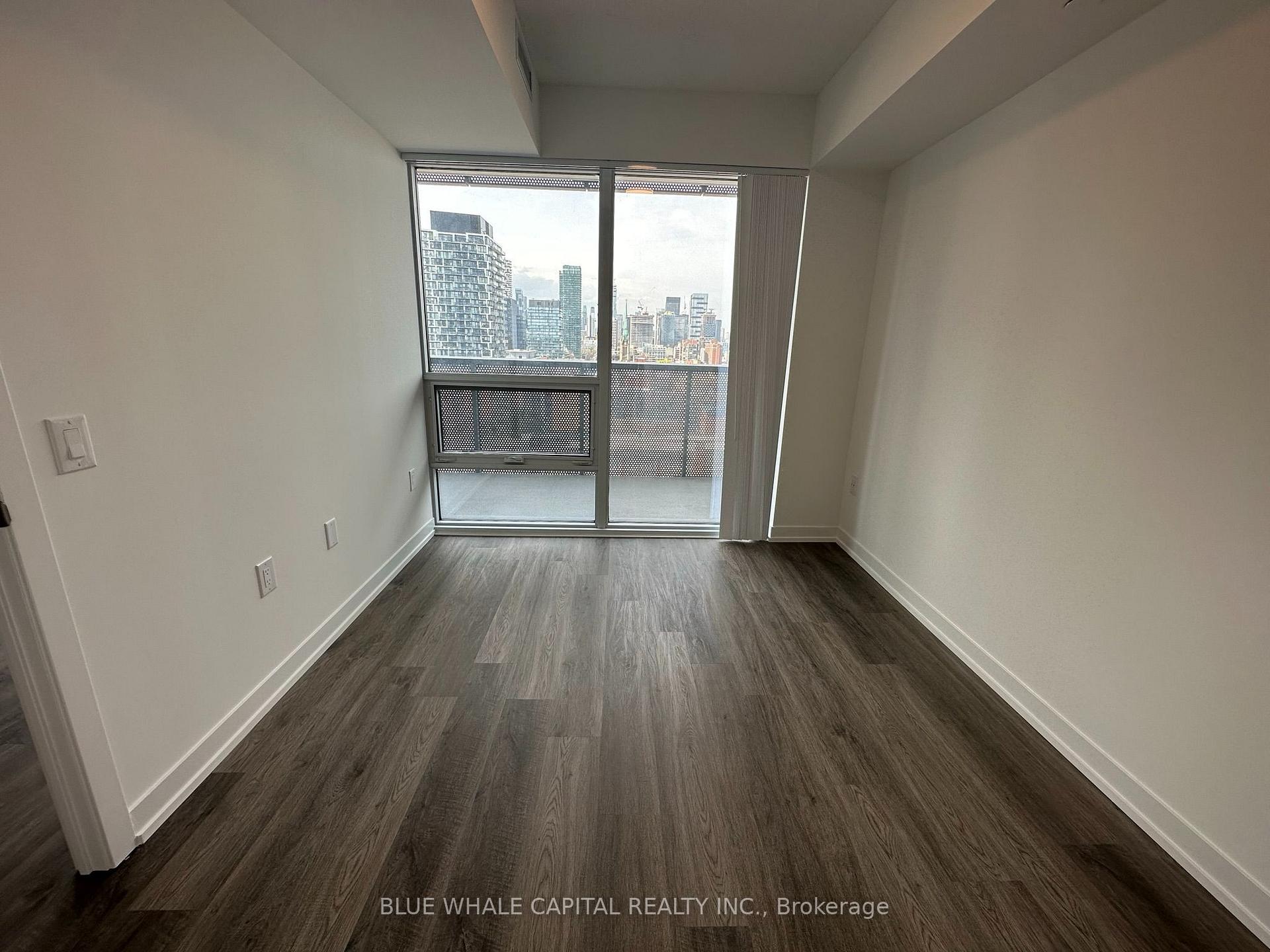 Photo 6 of Unit 1802, 55 Cooper Street, Toronto, Waterfront Communities — HOMEH