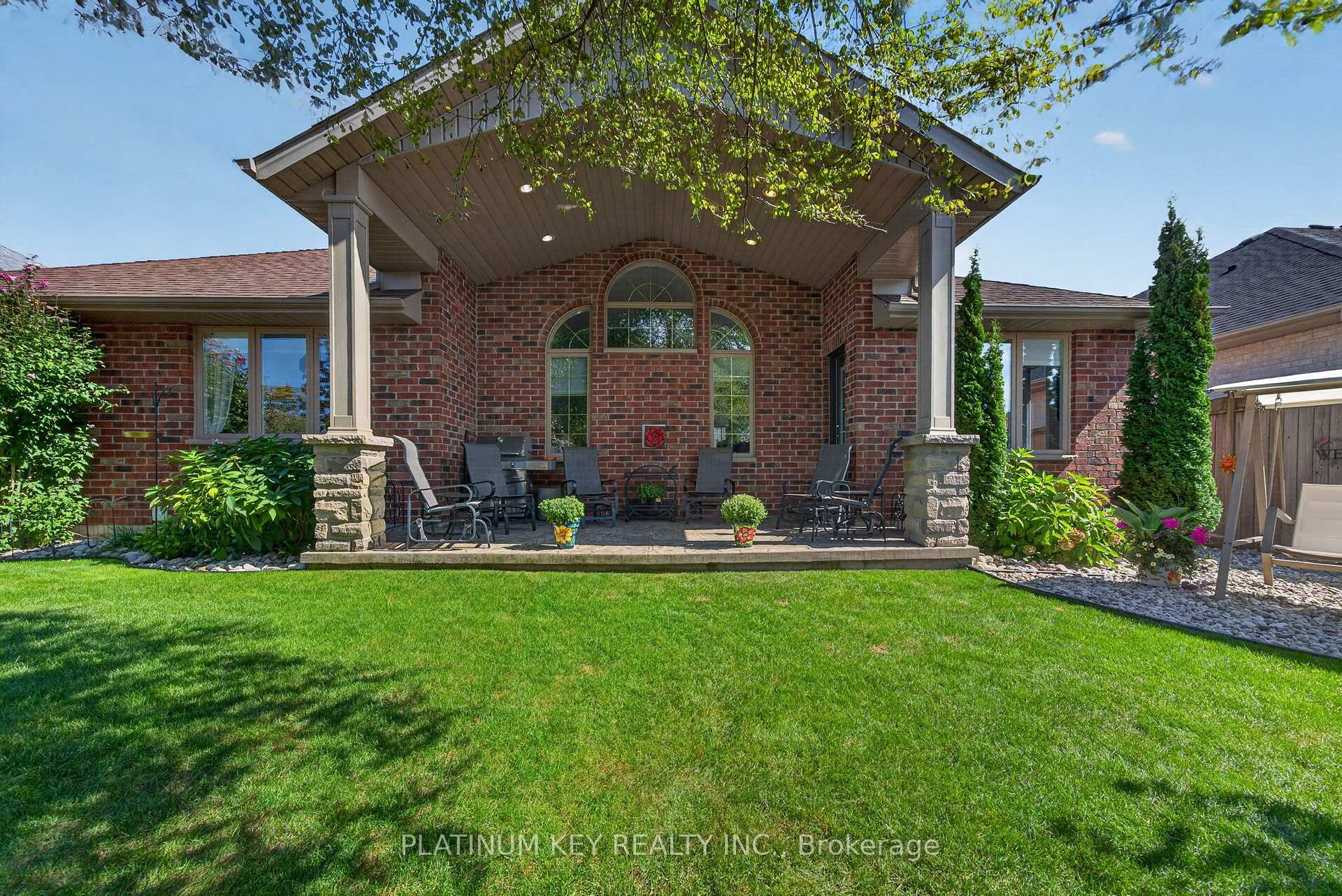 Photo 37 of 9 Ronald Bloore Drive, Sarnia — HOMEH