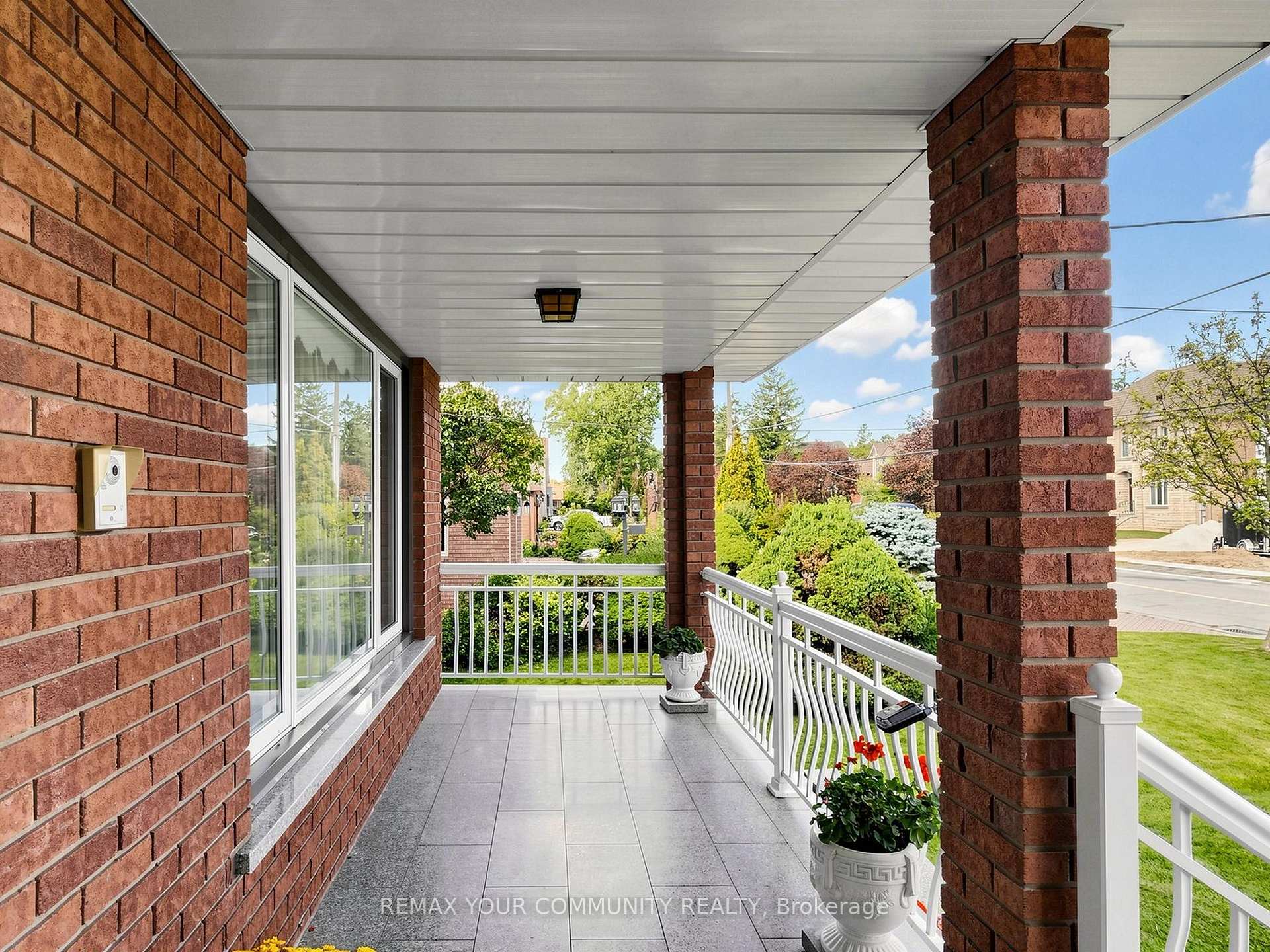 Photo 4 of 35 May Avenue, Richmond Hill, North Richvale — HOMEH